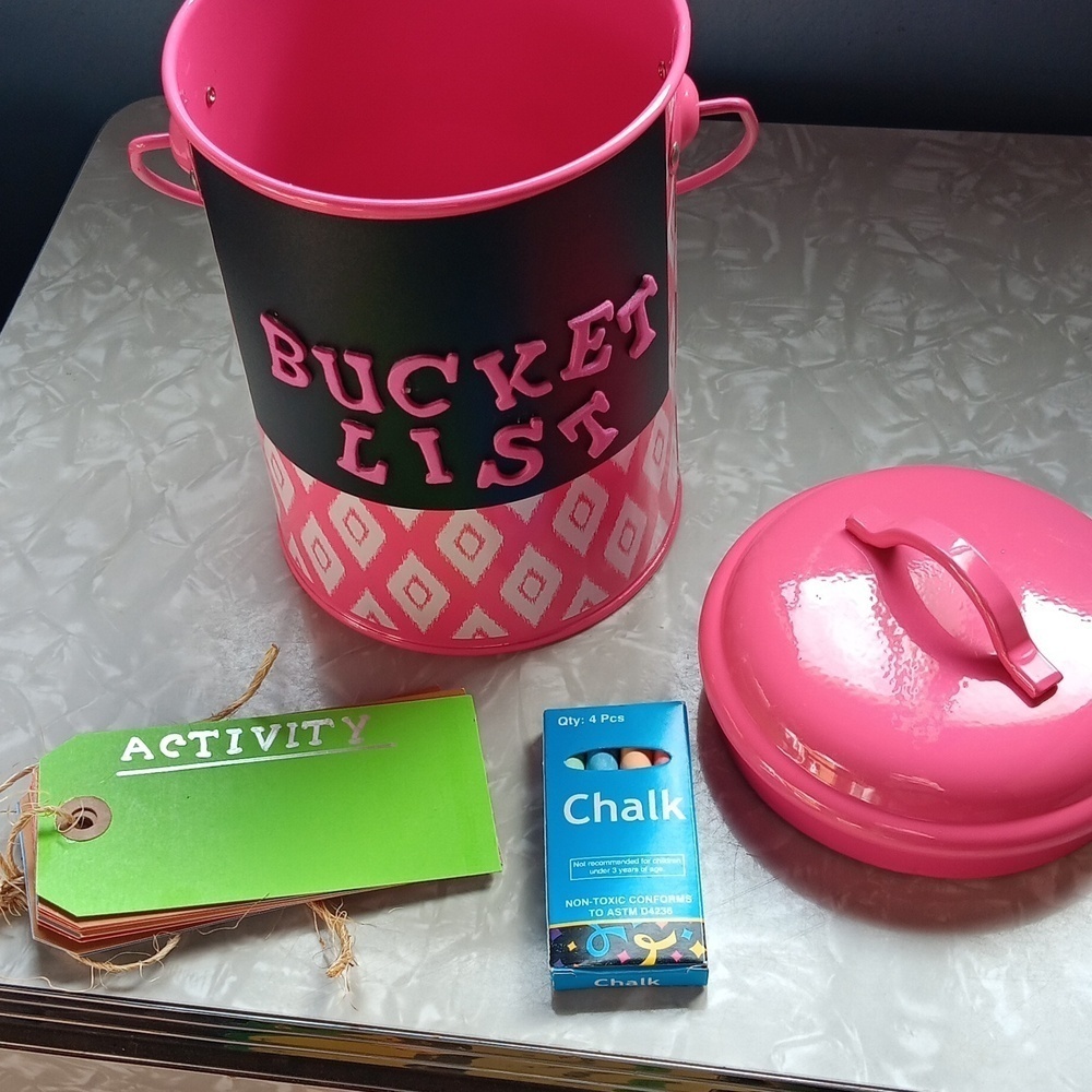 Bucket list Bucket - Picture 2 of 6